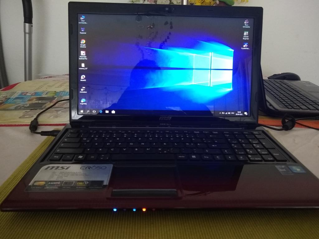 MSI CR650 AMD E-450 1650 Mhz 4 GB DDR3-1333 Жесткий диск: 500 GB HDD SATA GERMANIY